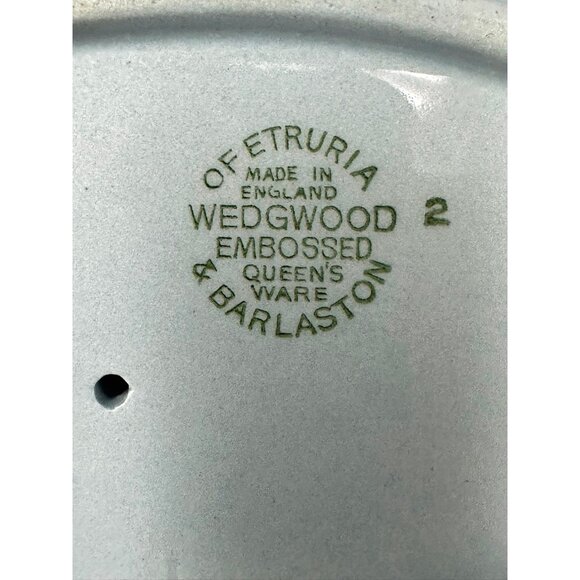 WEDGWOOD Queen's Ware CREAM ON LAVENDER Gravy Boat w/Underplate Shell Edge Grape - Picture 8 of 13